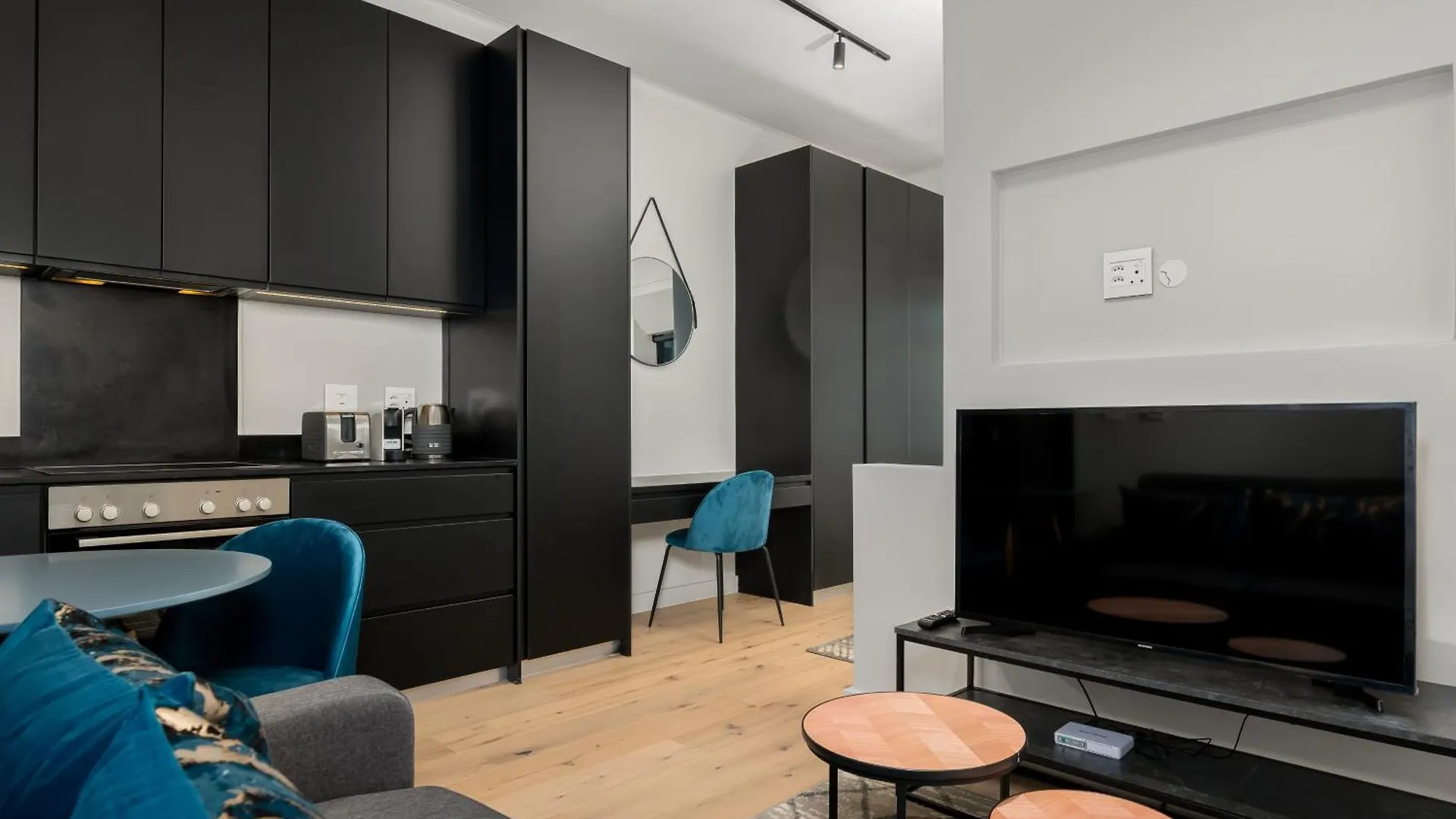 The Tokyo Aparthotel By Totalstay Cape Town 0*,  South Africa